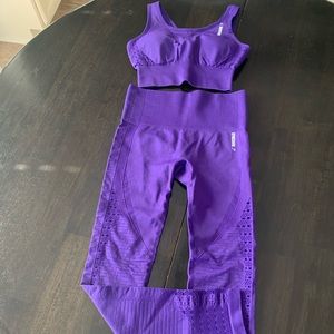 New Gymshark purple set XS top Small leggings.